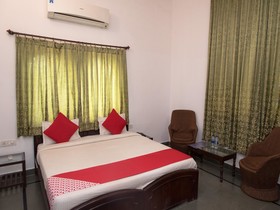 Hotel Manwar by OYO Rooms