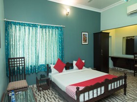 Hotel Manwar by OYO Rooms