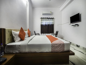Hotel Moonlight By OYO Rooms
