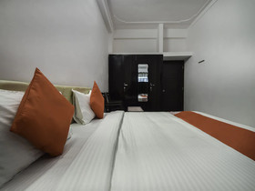 Hotel Moonlight By OYO Rooms