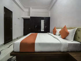 Hotel Moonlight By OYO Rooms