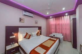 Hotel Sandal Inn