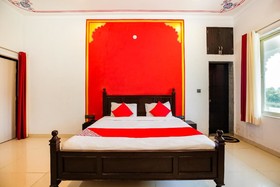 Hotel Shree Daulatgarh by OYO Rooms