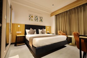 Hotel Sparkle Inn