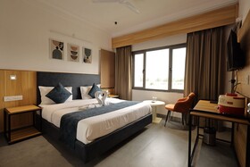Hotel Sparkle Inn
