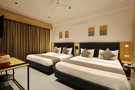 Hotel Sparkle Inn