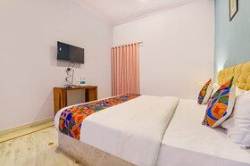 Hotel The Castle Homestay I By FabHotels