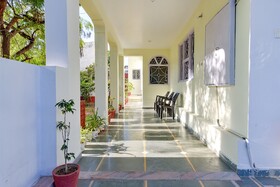 Hotel The Castle Homestay I By FabHotels