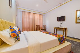 Hotel The Castle Homestay I By FabHotels