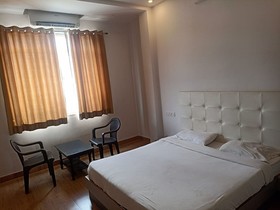 Hotel The Royal Palace