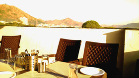Hotel The Sunrise