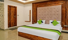 Itsy By Treebo Eagle Inn With Mountain