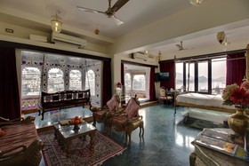Lake Pichola Hotel