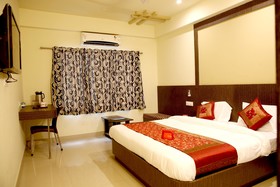 North Star by OYO Rooms
