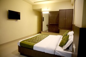 North Star by OYO Rooms