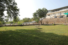 OYO 10206 Home Modern Stay Near Fateh Sagar