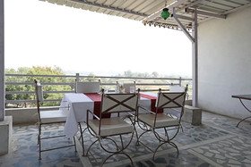 OYO 10206 Home Modern Stay Near Fateh Sagar