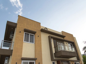 OYO 13273 Home Luxury Stay Airport Road