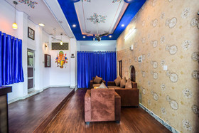 OYO 18608 The Haveli