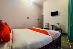 OYO 18608 The Haveli