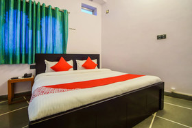 OYO 18608 The Haveli