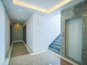 OYO 24327 Royale Sejour