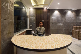OYO 24923 Rani Palace
