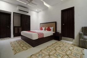 OYO 24923 Rani Palace