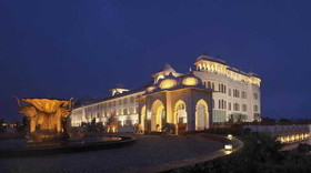 Radisson Blu Udaipur Palace Resort & Spa