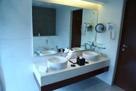 Radisson Blu Udaipur Palace Resort & Spa