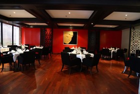 Radisson Blu Udaipur Palace Resort & Spa