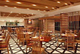 Radisson Blu Udaipur Palace Resort & Spa