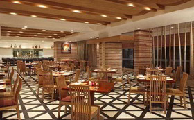 Radisson Blu Udaipur Palace Resort & Spa