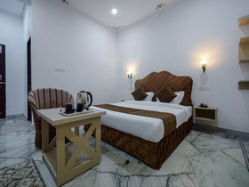 Shiv Villa By OYO Rooms