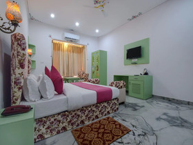 Shiv Villa By OYO Rooms