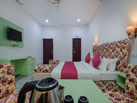 Shiv Villa By OYO Rooms