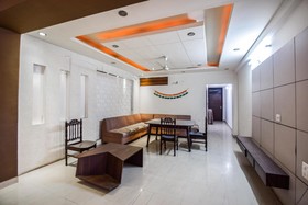 Shreenathji Inn by OYO Rooms