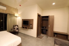 Solitaire Resorts