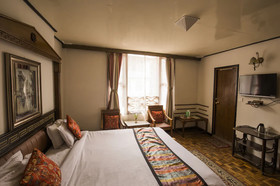 Central Hill Resort
