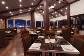 Denzong Shagrila Lords Inn Hotel & Spa