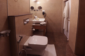 Denzong Shagrila Lords Inn Hotel & Spa