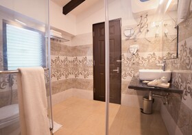 Glenz Resort