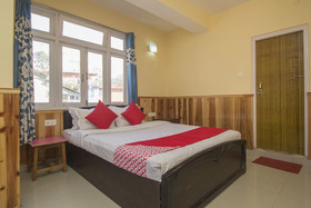 Hotel Chittiz by OYO Roooms