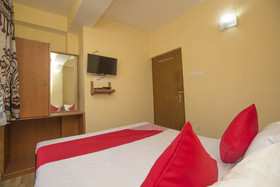Hotel Chittiz by OYO Roooms