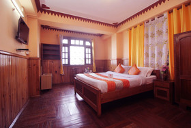 Hotel Deep Residency By OYO Rooms