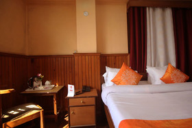 Hotel Deep Residency By OYO Rooms