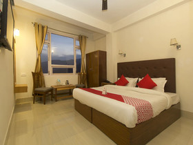 Collection O 14341 Hotel Highland Vista
