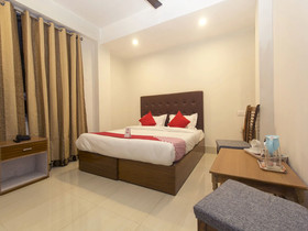 Collection O 14341 Hotel Highland Vista