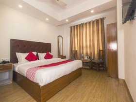 Collection O 14341 Hotel Highland Vista