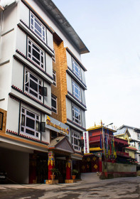 Hotel Royal Orchid & Spa